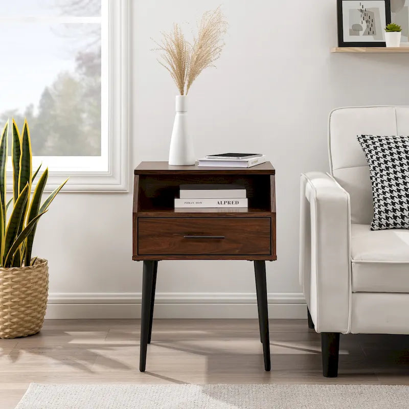 Table d'appoint moderne et minimaliste