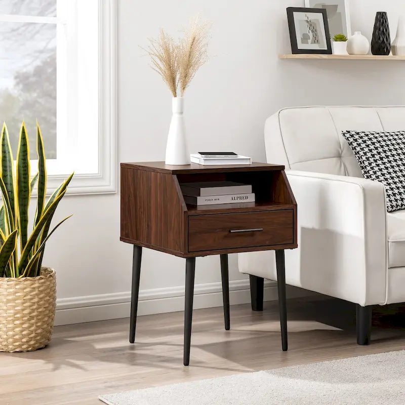 Table d'appoint moderne et minimaliste